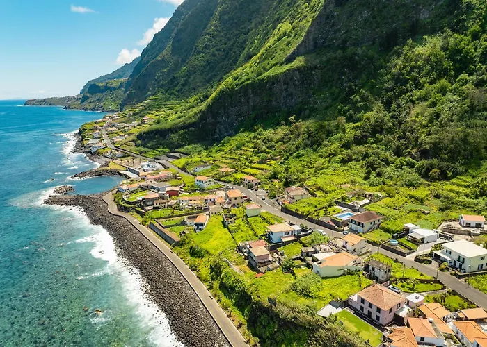 Faja - House Ash Casa vacanze