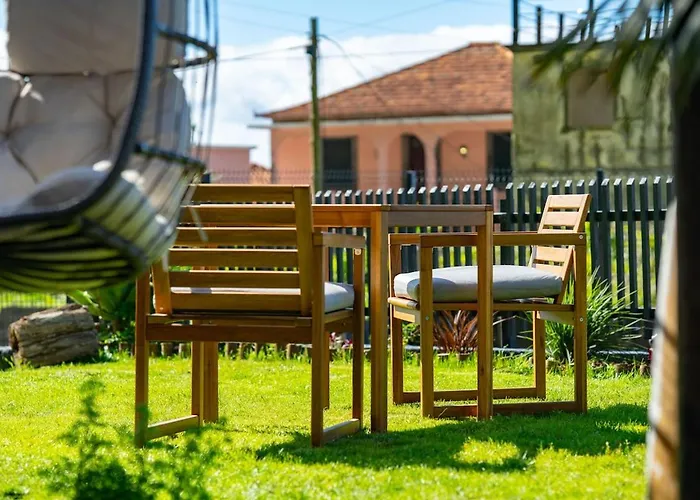 Faja - House Ash Ferienhaus *