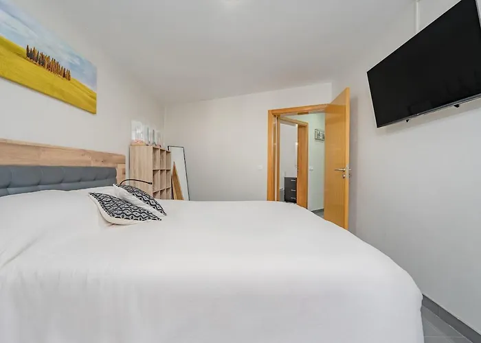 Faja - House Ash São Vicente